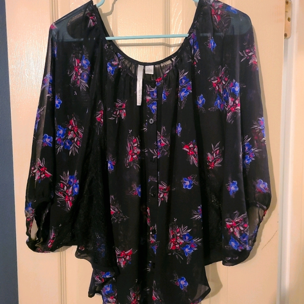 Lauren Conrad blouse